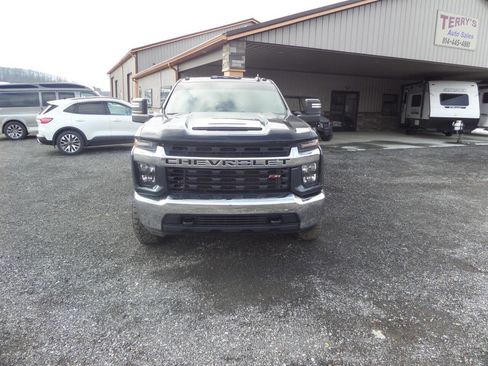 Used 2020 Chevrolet Silverado 2500 LT w/ Advanced Trailering Package image 2