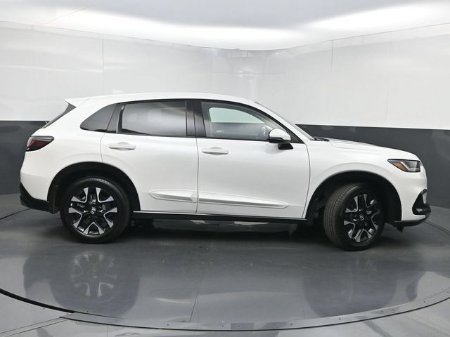 Used 2026 Honda HR-V EX-L image 2