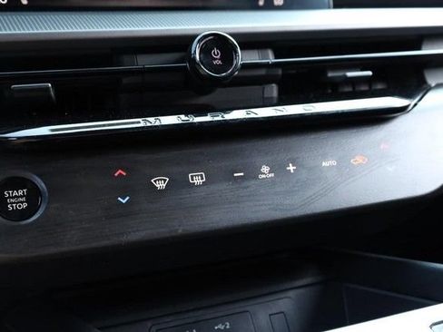 Certified 2025 Nissan Murano SV AWD/4WD image 14