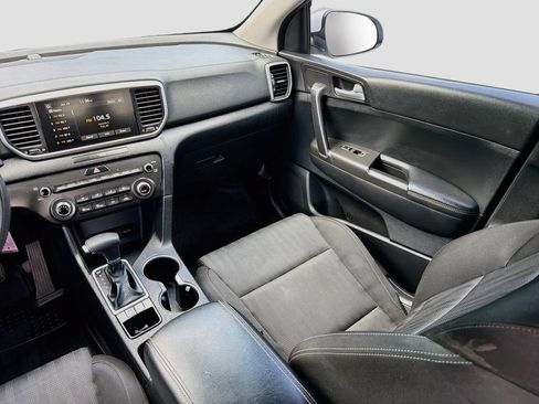 Used 2021 Kia Sportage LX FWD image 23