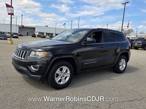 Used 2015 Jeep Grand Cherokee Laredo image 3