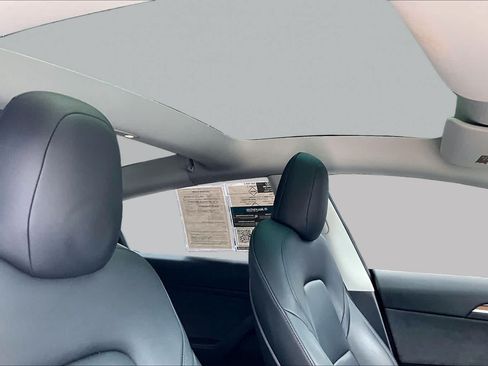 Used 2023 Tesla Model 3 Standard Range RWD image 12