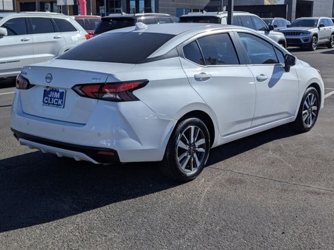 Used 2024 Nissan Versa SV image 2