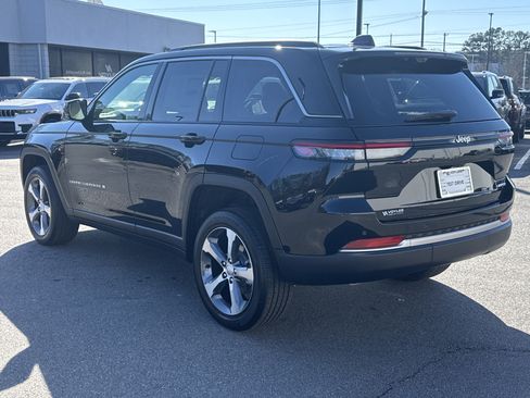 New 2026 Jeep Grand Cherokee Limited w/ Luxury Tech Group II image 6