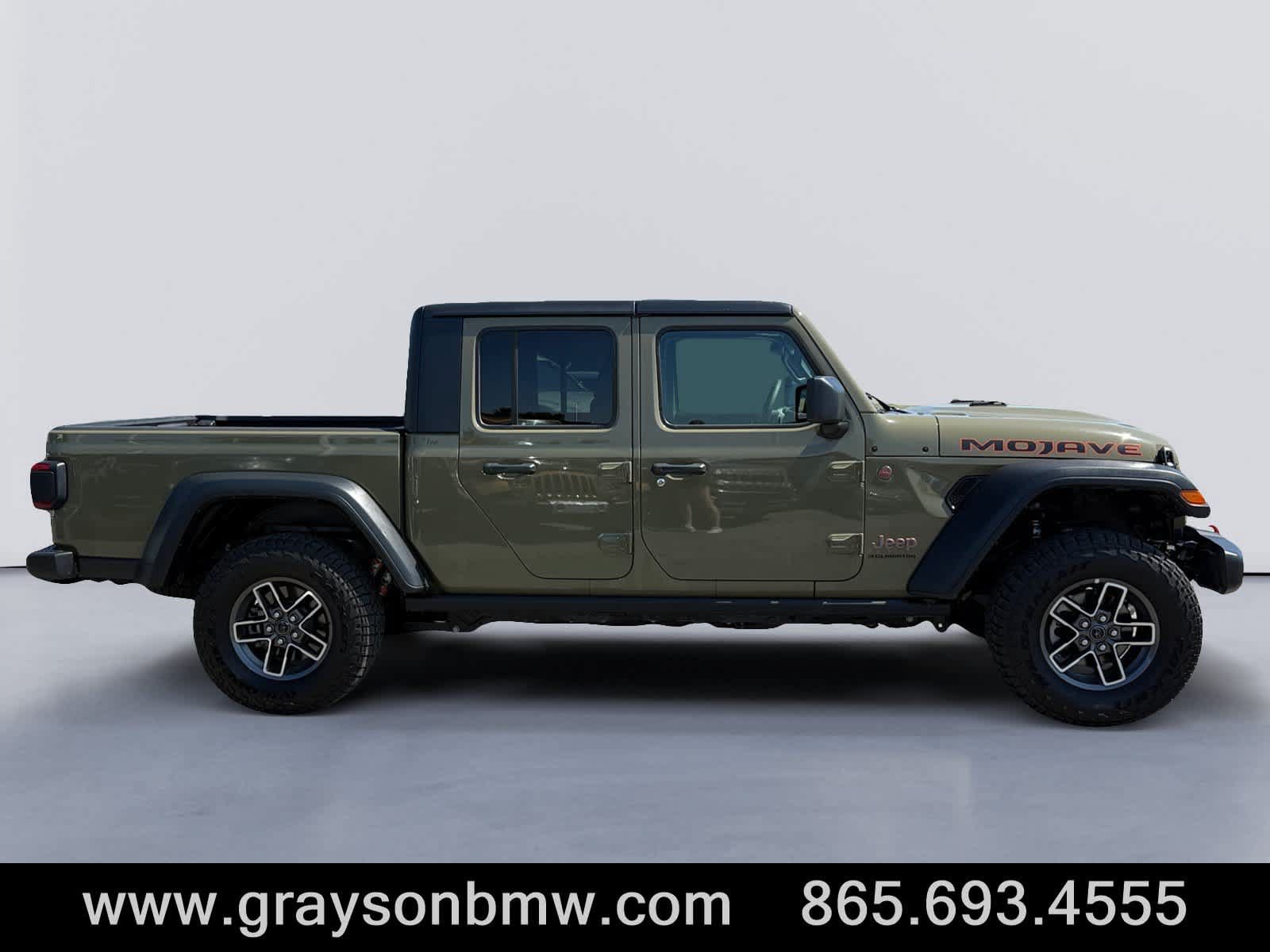Used 2026 Jeep Gladiator Mojave AWD/4WD image 2