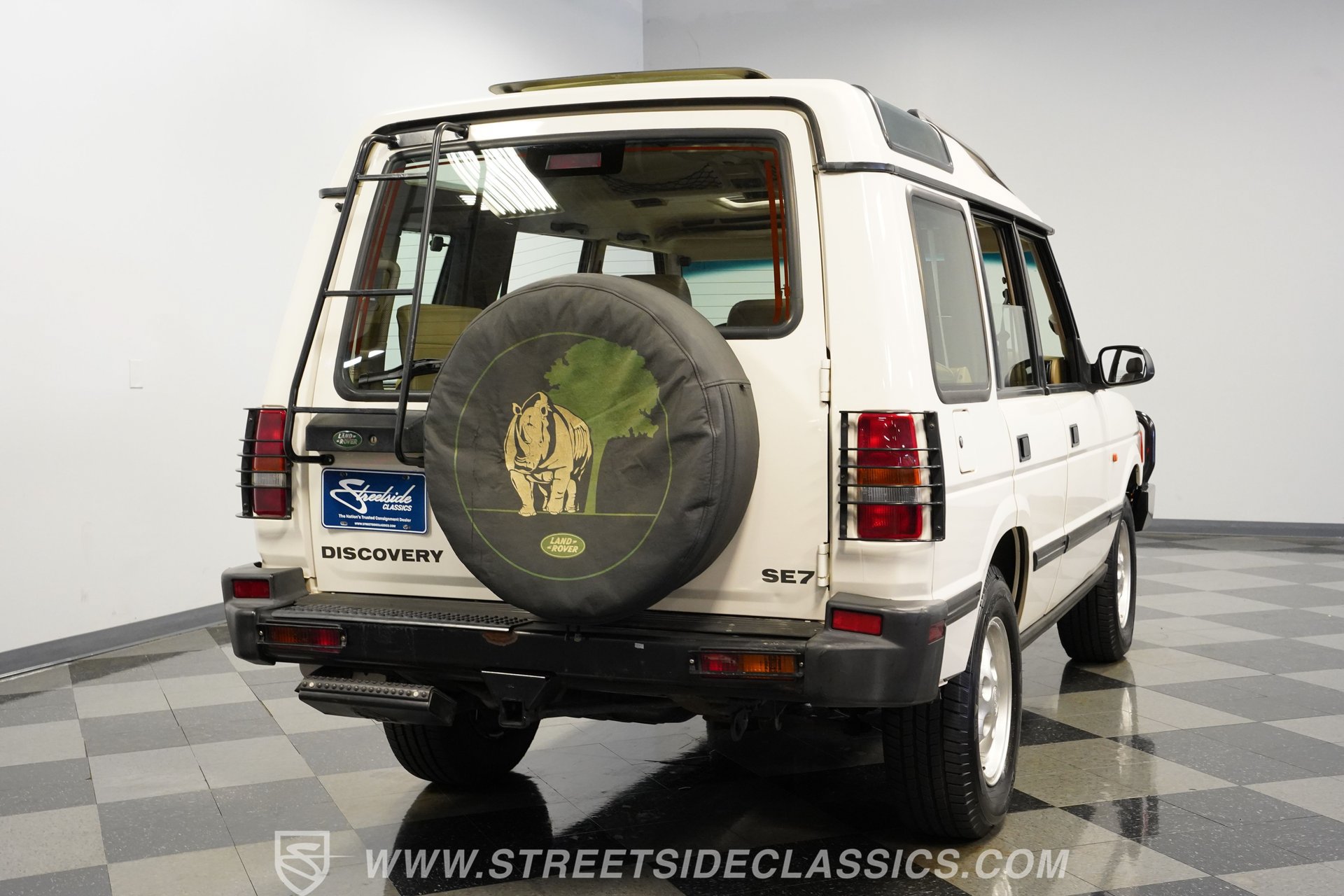Used 1996 Land Rover Discovery AWD/4WD image 12