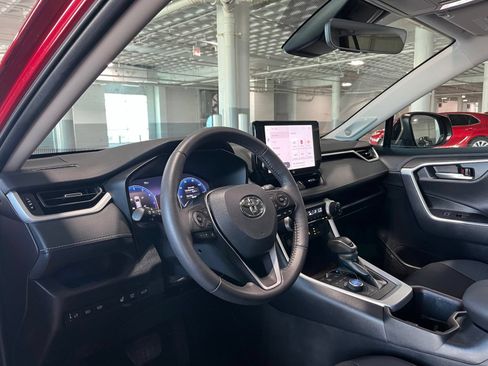 Used 2023 Toyota RAV4 Limited w/ Limited Grade Weather Package AWD/4WD image 18