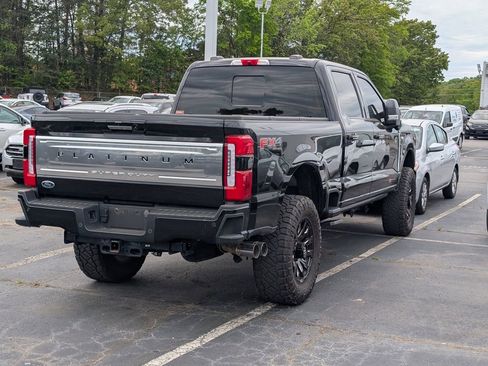 Used 2024 Ford F250 Platinum image 2