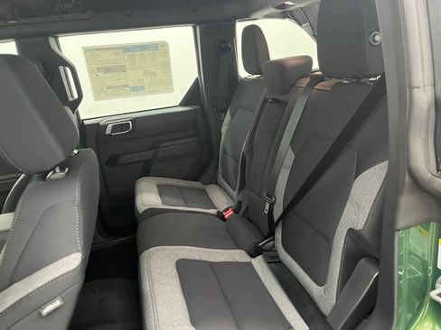 New 2025 Ford Bronco 4-Door AWD/4WD image 28