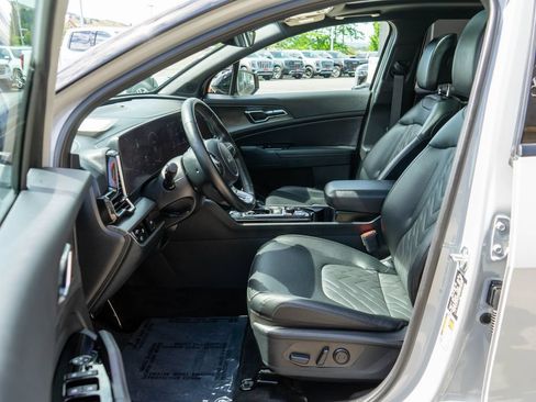 Certified 2025 Kia Sportage X-Pro AWD/4WD image 11