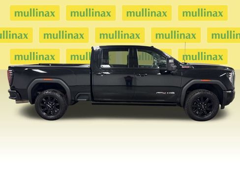 Used 2024 GMC Sierra 2500 AT4 w/ AT4 Premium Plus Package image 21