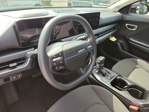 New 2026 Kia K4 FWD image 21