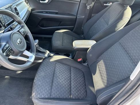 Used 2020 Kia Rio S image 16