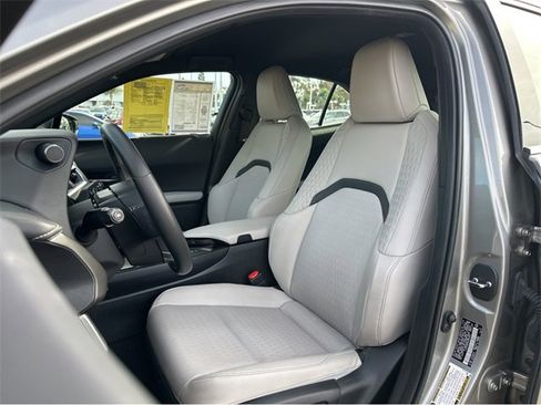 Used 2022 Lexus UX 250h image 12