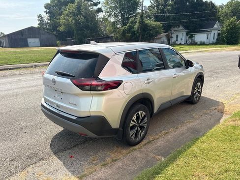 Used 2023 Nissan Rogue SV AWD/4WD image 7
