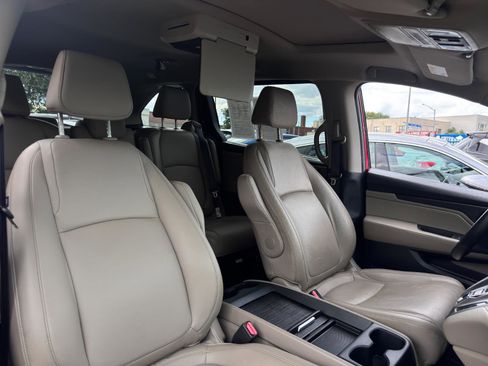 Used 2023 Honda Odyssey EX-L image 27