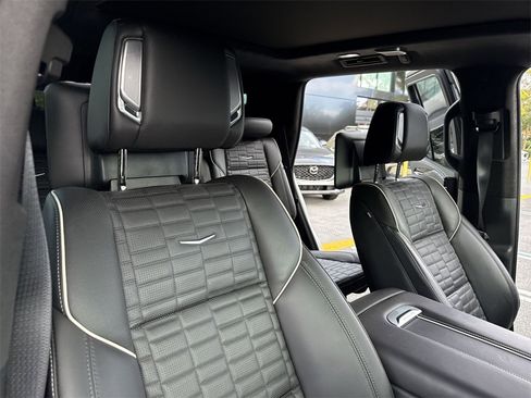 Used 2023 Cadillac Escalade Sport Platinum w/ LPO, ONYX Package image 44