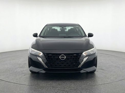 Used 2025 Nissan Sentra SV FWD image 2