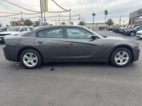 Used 2023 Dodge Charger SXT image 4