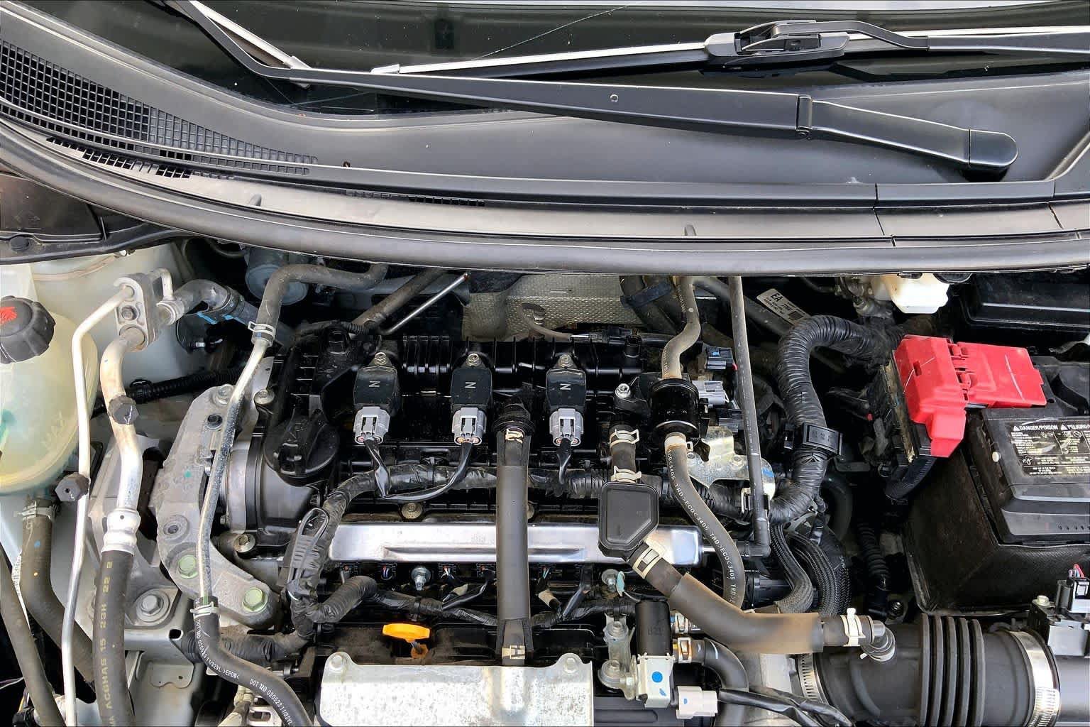 Used 2024 Nissan Versa SV FWD image 31