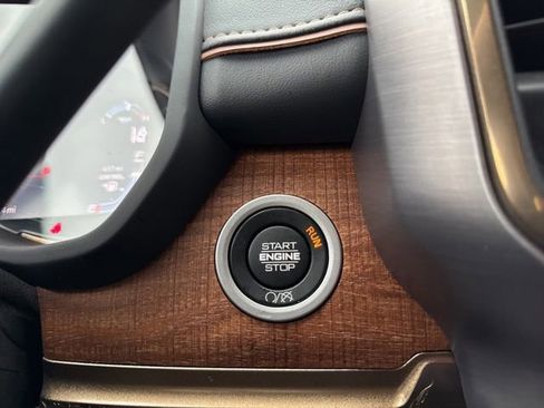 Used 2024 RAM 3500 Limited w/ Safety Group image 37