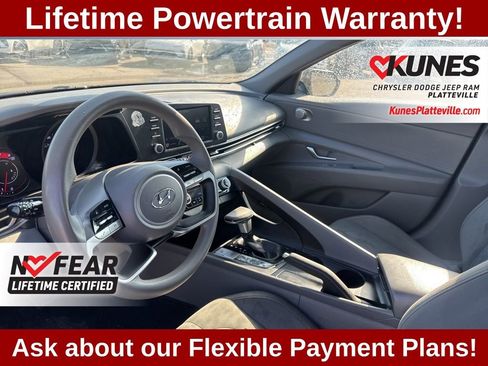 Used 2022 Hyundai Elantra SEL FWD image 20