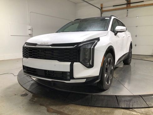 New 2026 Kia Sportage SX AWD/4WD image 3