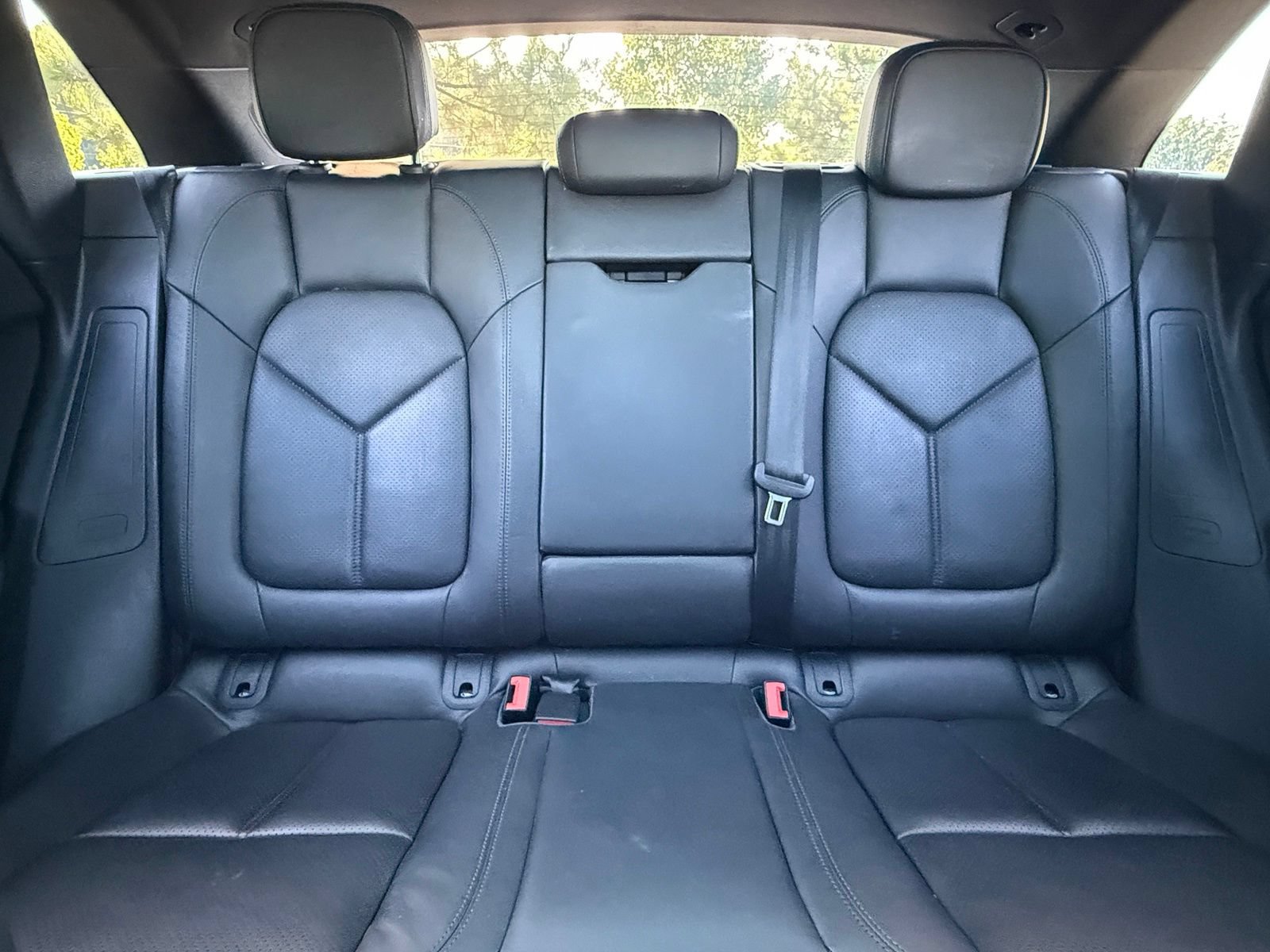 Used 2018 Porsche Macan S AWD/4WD image 40
