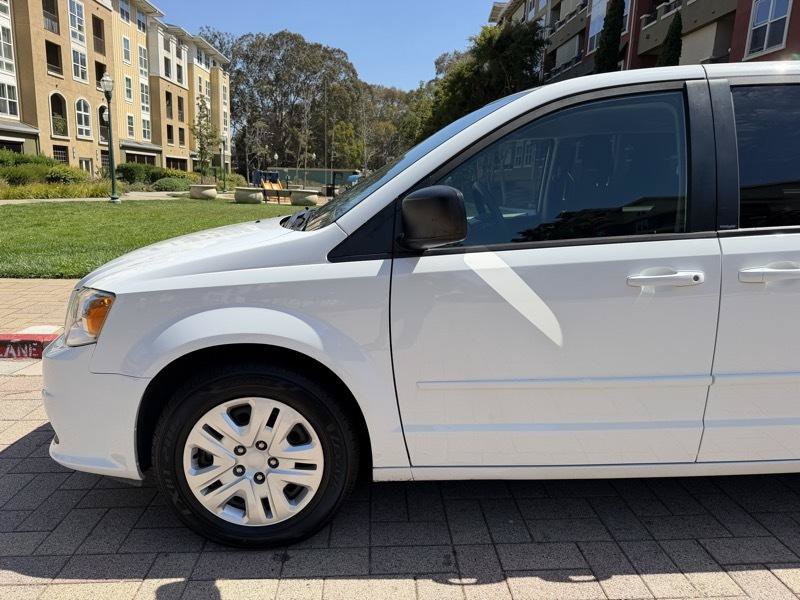 Used 2016 Dodge Grand Caravan SE w/ Quick Order Package 29E SE FWD image 21
