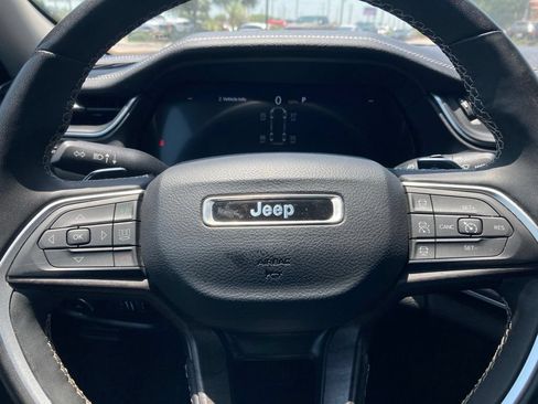 Used 2024 Jeep Grand Cherokee L Limited RWD image 18