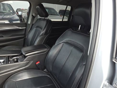 Used 2023 Jeep Grand Cherokee L Limited w/ Trailer Tow Group (B) image 22