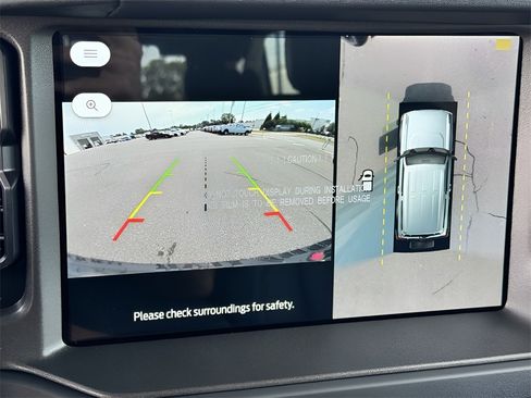 New 2025 Ford Bronco Badlands image 15