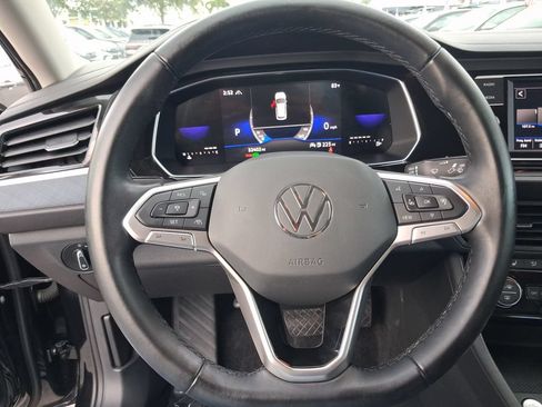 Used 2023 Volkswagen Jetta SE FWD image 22