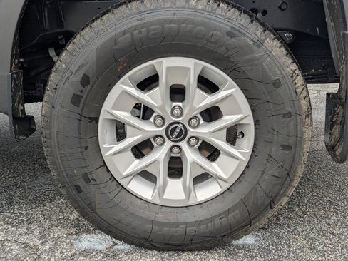 New 2026 Nissan Frontier S image 11