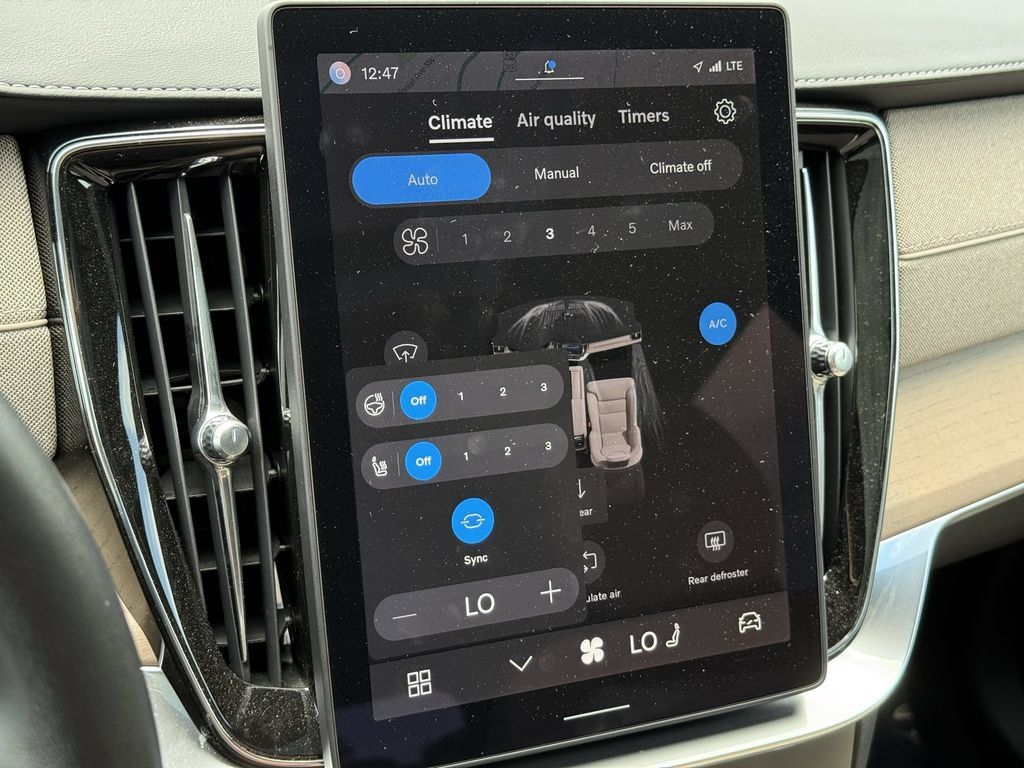 Certified 2025 Volvo XC90 B5 Core AWD/4WD image 27