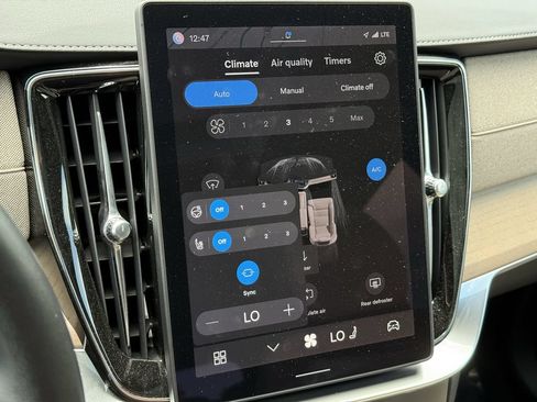 Certified 2025 Volvo XC90 B5 Core AWD/4WD image 27