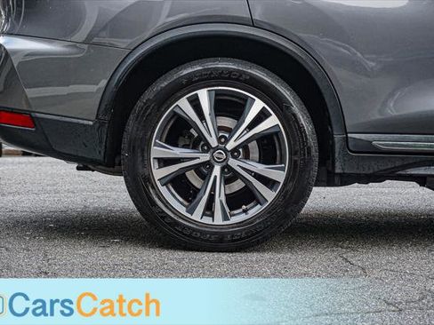 Used 2017 Nissan Rogue SL image 16