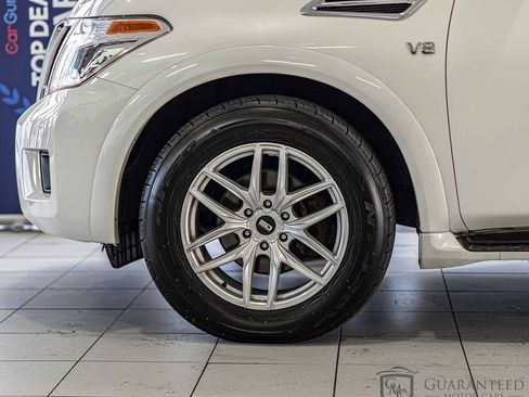 Used 2019 Nissan Armada Platinum image 9