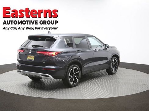 Used 2024 Mitsubishi Outlander SE AWD/4WD image 40