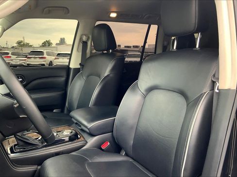 Used 2021 INFINITI QX80 Premium Select w/ All-Season Package image 7