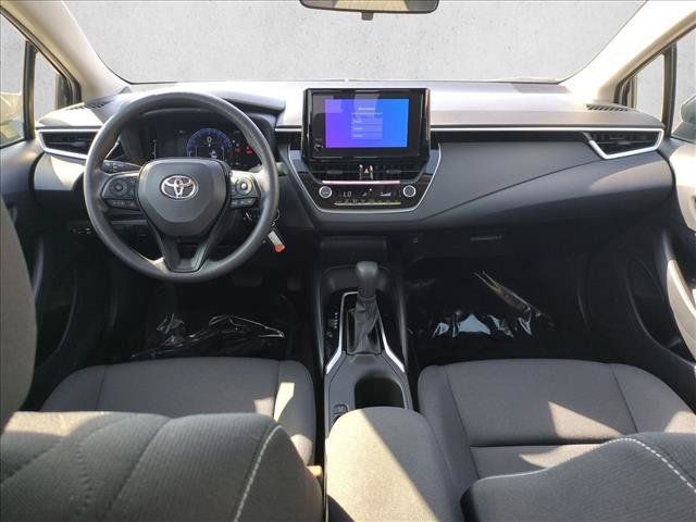 Used 2026 Toyota Corolla LE FWD image 17