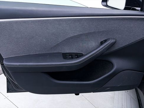 Used 2025 Tesla Model 3 Long Range RWD image 15