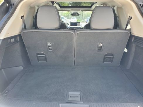 Used 2024 Acura MDX w/ Technology Package FWD image 8