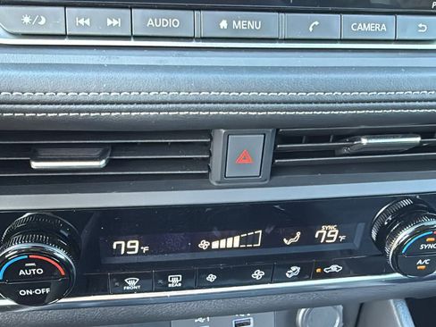 Certified 2023 Nissan Rogue SV image 15