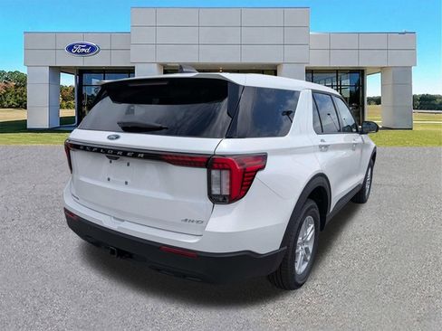New 2026 Ford Explorer Active AWD/4WD image 2