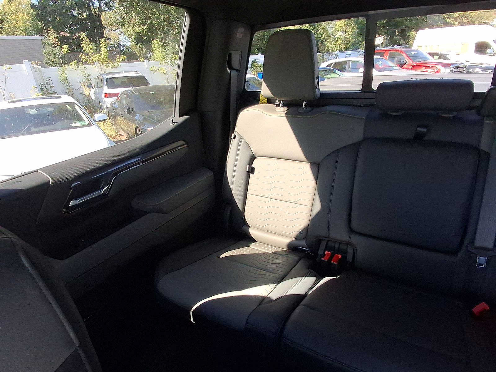 Used 2025 Chevrolet Silverado 1500 ZR2 w/ Technology Package AWD/4WD image 12