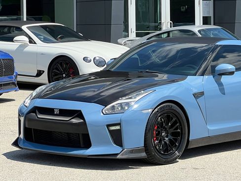 Used 2016 Nissan GT-R Black Edition AWD/4WD image 15
