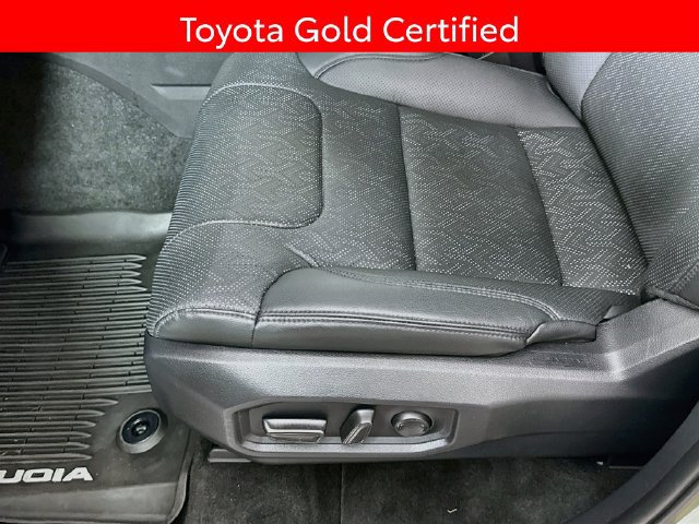 Used 2024 Toyota Sequoia SR5 AWD/4WD image 20