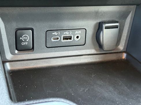 Certified 2025 Nissan Sentra SV w/ All-Weather Package image 21