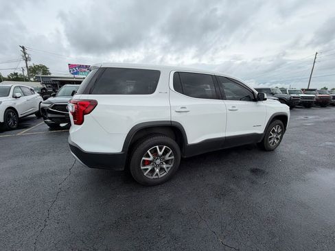 Used 2023 GMC Acadia SLE FWD image 3